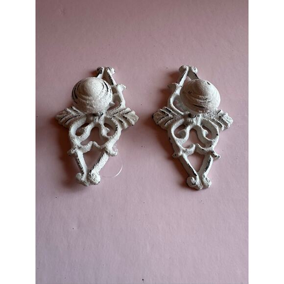 Set Of 2 Of White Wash Vintage Style Knobs french Style Shabby Chic pull - Picture 7 of 9